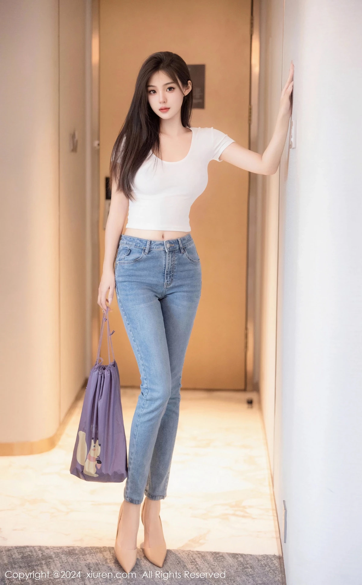 [XiuRen秀人网]第8467期周周不吃香菜写真-秀人资源网